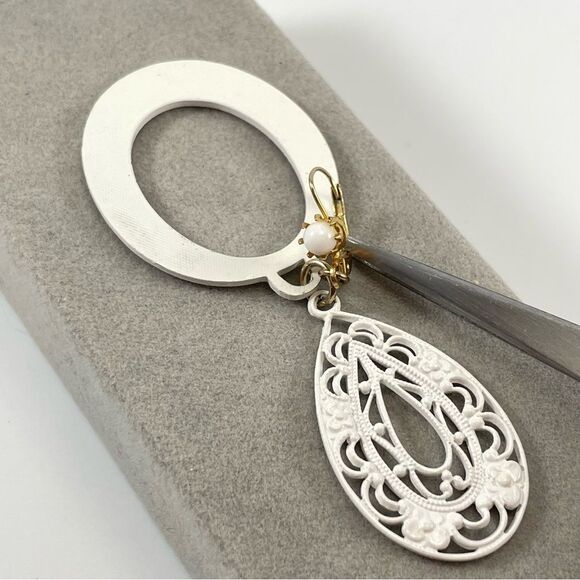 Vintage West Germany White Enamel Filigree Dangle Earrings Hoop Setting Bridal - Picture 4 of 7